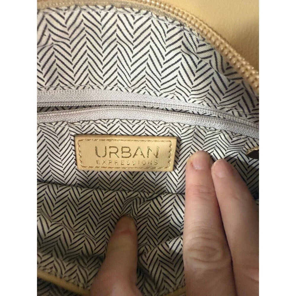 Urban Expressions Woven Straw Clutch – 6.5” x 10.5” – Perfect Condition